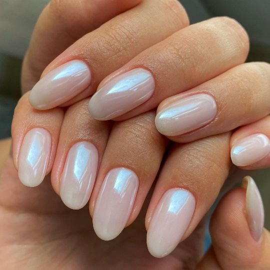 Chrome Nail Polish to Mirror-Like Manicures